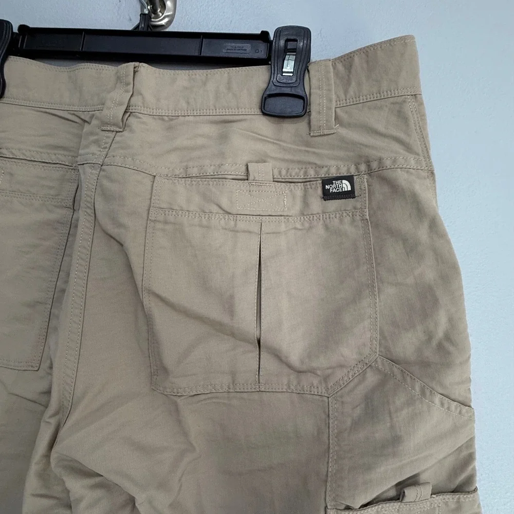 The North Face Mens Khaki Nylon Hiking Shorts Tan Outdoor Trail Size 36